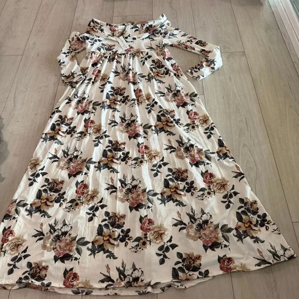 Mother Bee Maternity floral Turtle Neck Maxi Dress, Medium